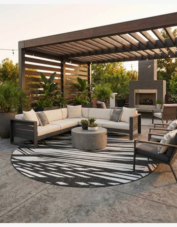 Black and White Easy-Clean Modern Indoor / Outdoor Round Rug