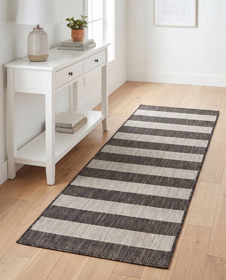 Detail image of 2' x 6' Easy-Clean Striped Indoor / Outdoor Runner Rug