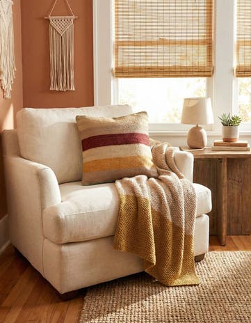 1' 5 x 1' 6 Hand Woven Pillow Wool Square Rug