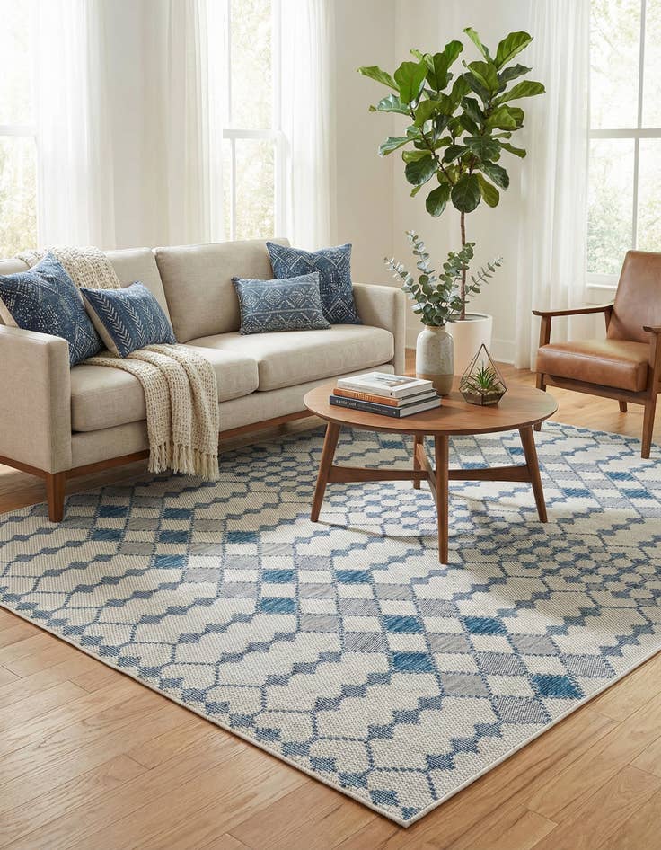 Detail image of 9' x 12'  Washable Trellis Indoor / Outdoor Rug