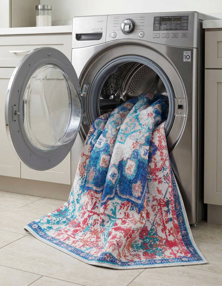 Detail image of 7' 10 x 7' 10  Washable Renaissance Square Rug