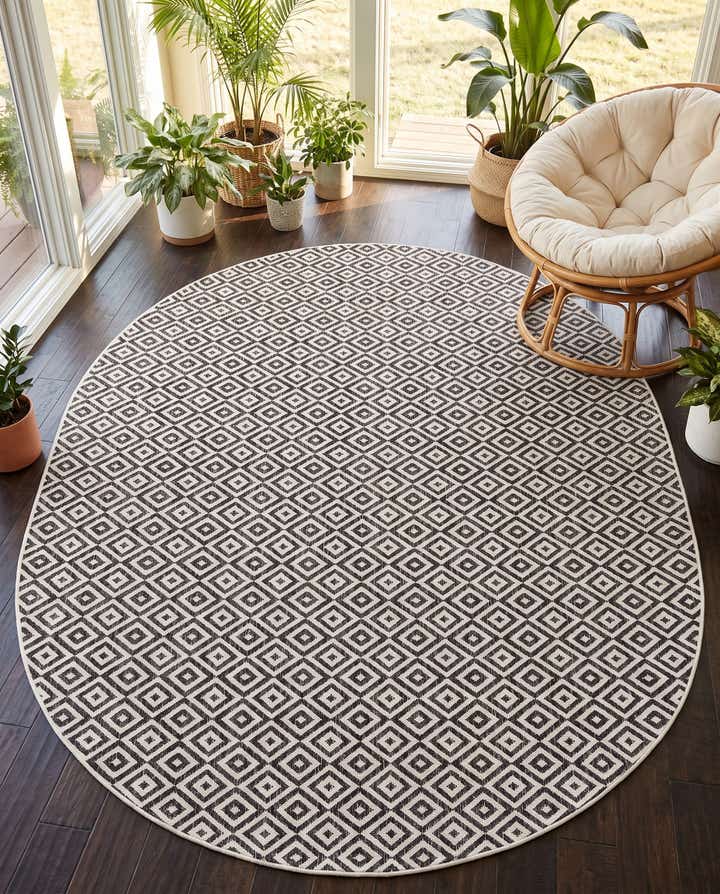 7' 10 x 10' Easy-Clean Jill Zarin Costa Rica Indoor / Outdoor Oval Rug