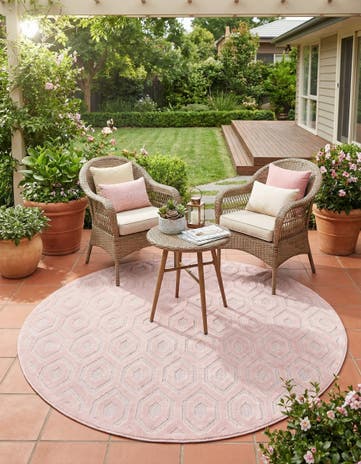 Pink Easy-Clean Trellis Textured Indoor / Outdoor Round Rug