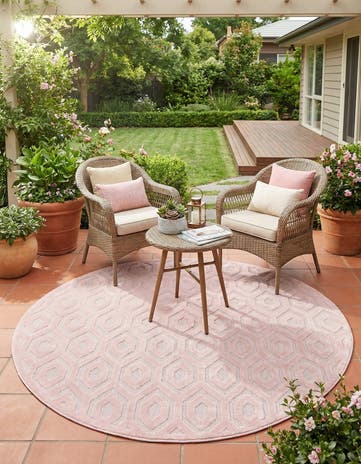 Pink Easy-Clean Trellis Textured Indoor / Outdoor Round Rug