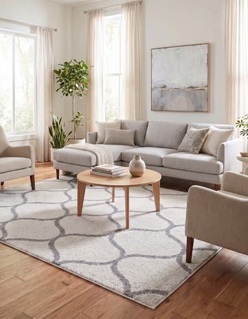 7' 10 x 7' 10 Lattice Frieze Square Rug