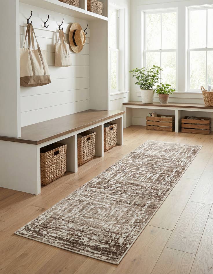 Detail image of 2' x 8' Hermitage Runner Rug