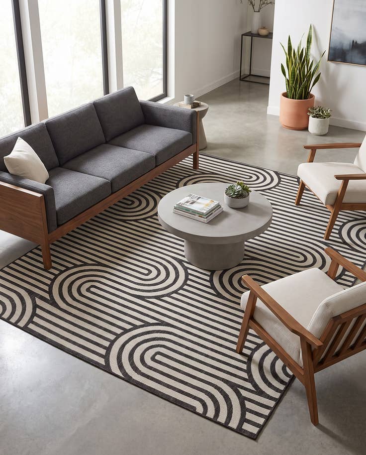 Detail image of 7' 10 x 10' Easy-Clean Modern Indoor / Outdoor Rug