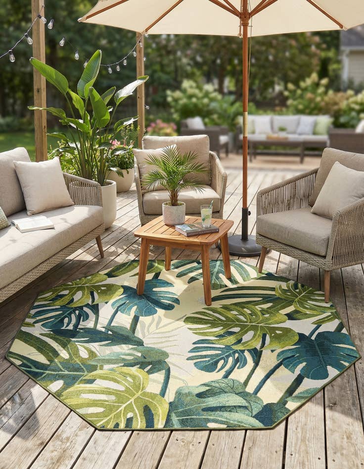 Detail image of 7' x 7'  Washable Botanical Indoor / Outdoor Octagon Rug