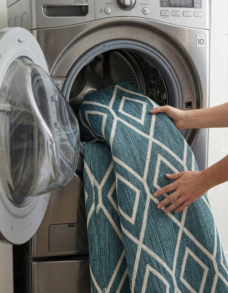 Detail image of 6' x 9'  Washable Jill Zarin Turks and Caicos Indoor / Outdoor Rug