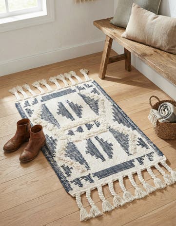 2' x 3' 1 Hand Woven Arizona Wool Rug