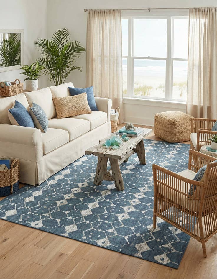 Detail image of 9' x 12' Easy-Clean Trellis Indoor / Outdoor Rug