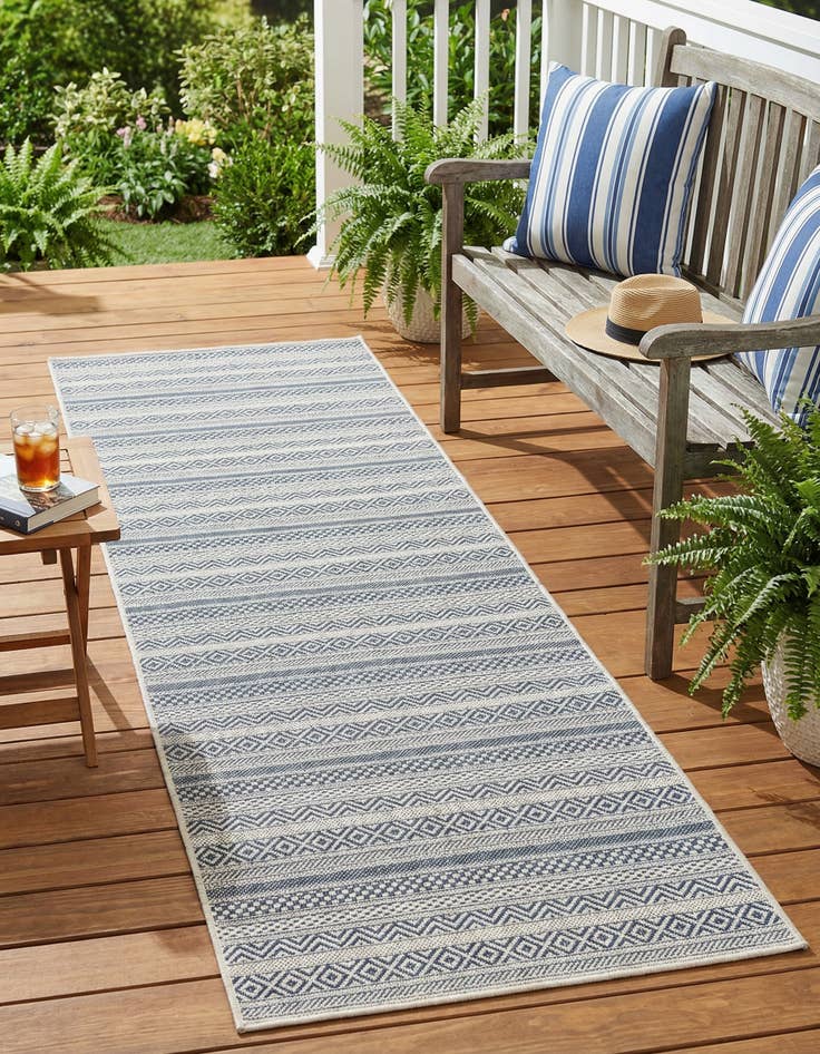 Detail image of 2' 7 x 12' Easy-Clean Striped Indoor / Outdoor Runner Rug