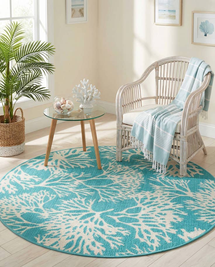 Detail image of 4' x 4' Easy-Clean Coastal Indoor / Outdoor Round Rug