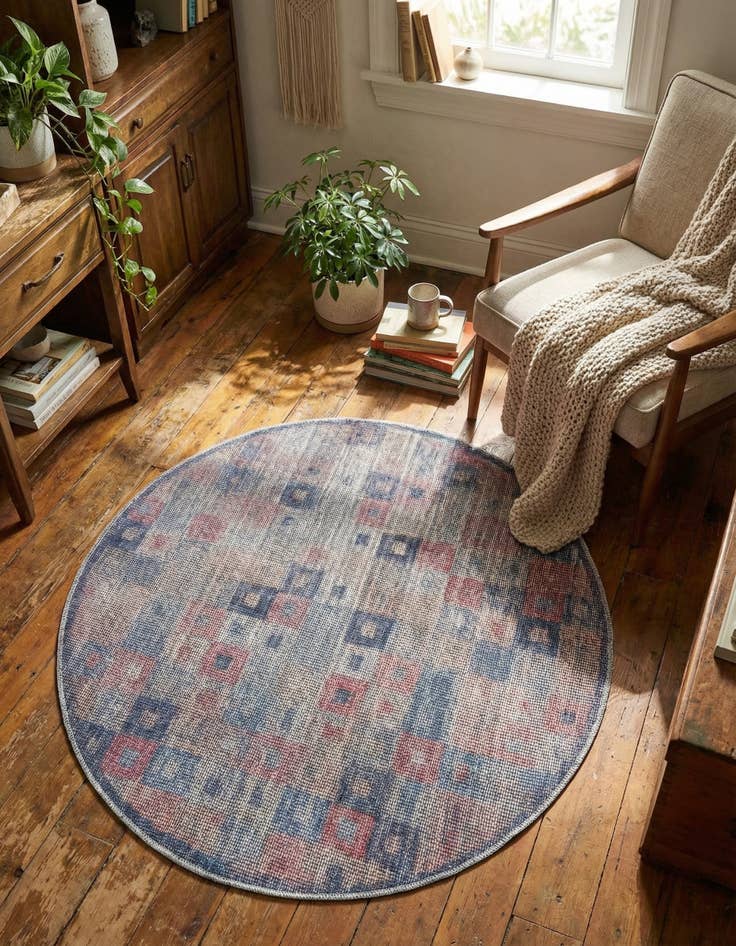 Detail image of 3' 3 x 3' 3  Washable Sisu Round Rug