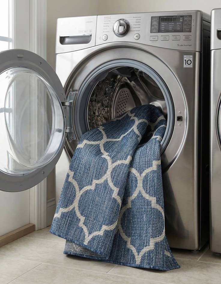 Detail image of 3' x 5' 3  Washable Trellis Indoor / Outdoor Rug