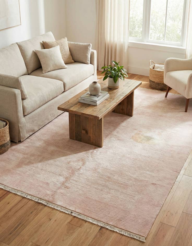 Detail image of  6' 6 x 9' 10  Hand Knotted Darya Wool Rug