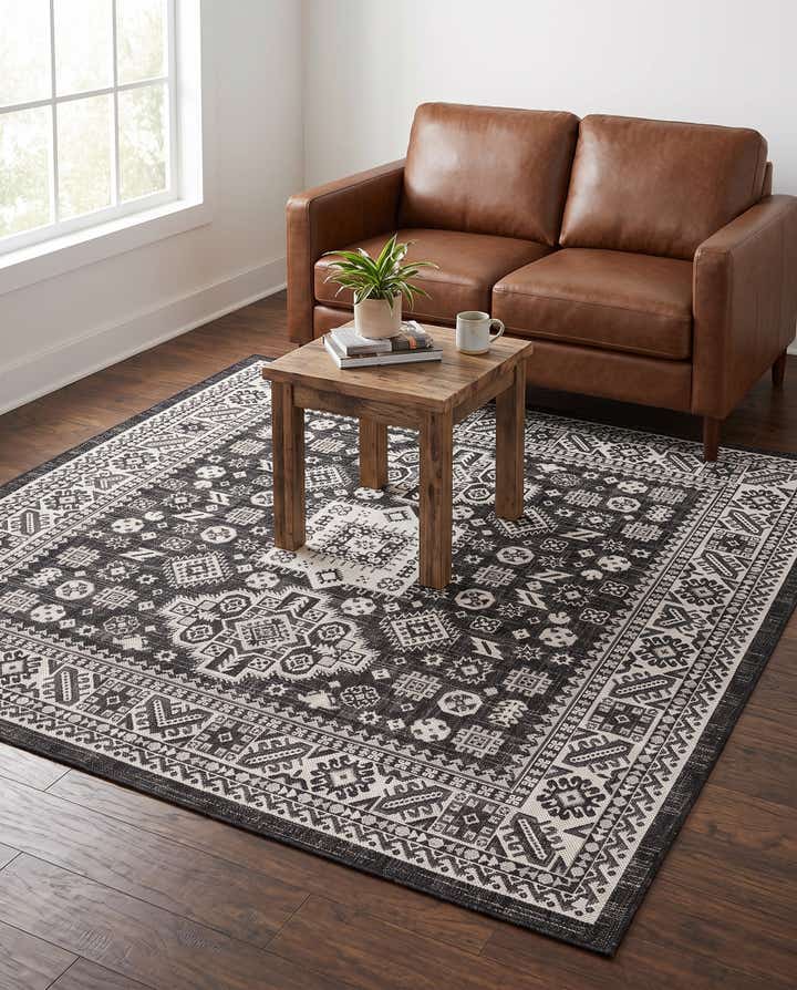 6' x 6' Easy-Clean Aztec Indoor / Outdoor Square Rug
