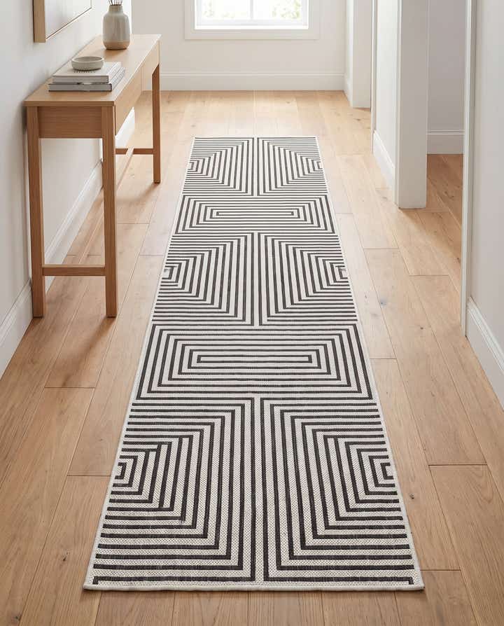 2' x 8' Easy-Clean Modern Indoor / Outdoor Runner Rug