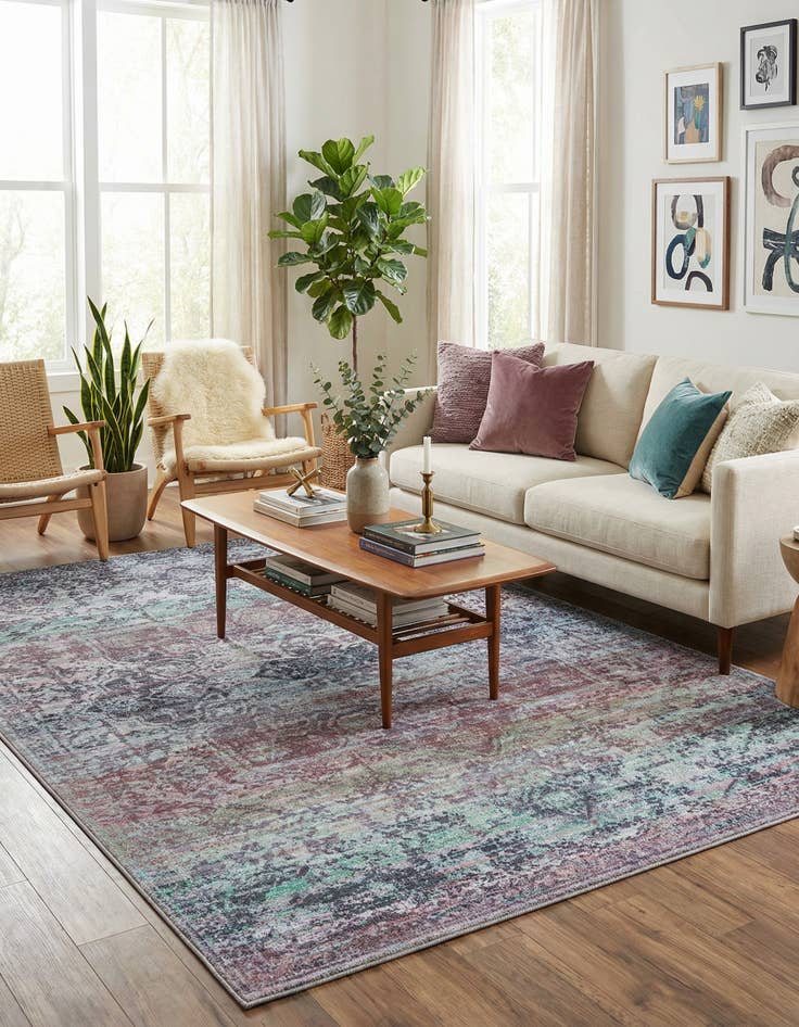 Detail image of 6' x 9'  Washable Renaissance Rug