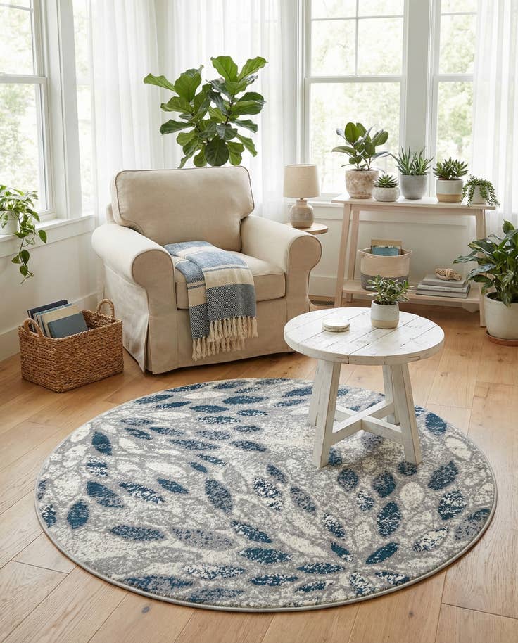 Detail image of 4' x 4' Charleston Round Rug