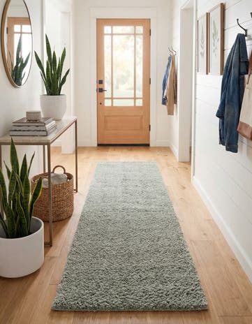 2' 7 x 10' Solid Shag Runner Rug