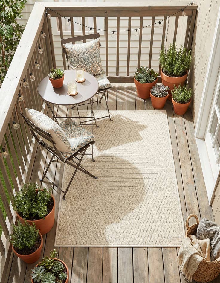 Detail image of 2' x 3'  Washable Sabrina Soto Indoor / Outdoor Rug