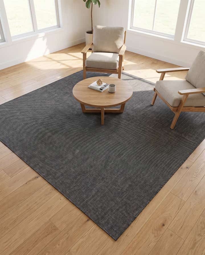 7' 10 x 7' 10 Easy-Clean Solid Indoor / Outdoor Square Rug
