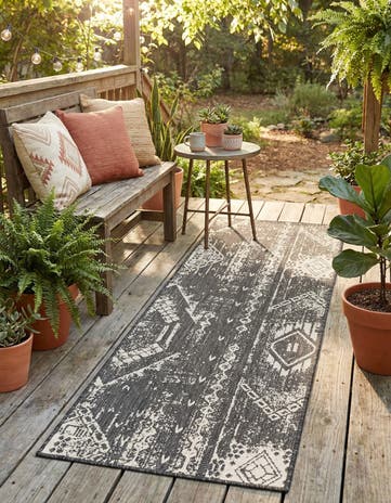 2' x 8' Easy-Clean Bohemian Indoor / Outdoor Runner Rug