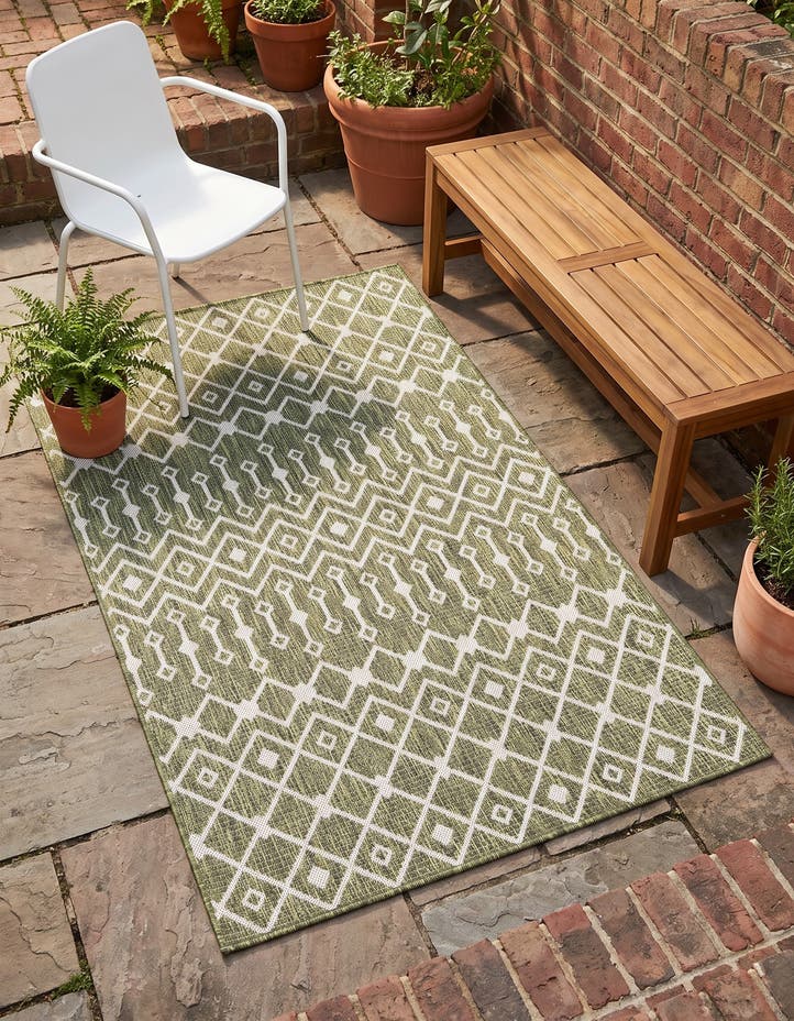 3' x 5' 3 Easy-Clean Lattice Indoor / Outdoo...