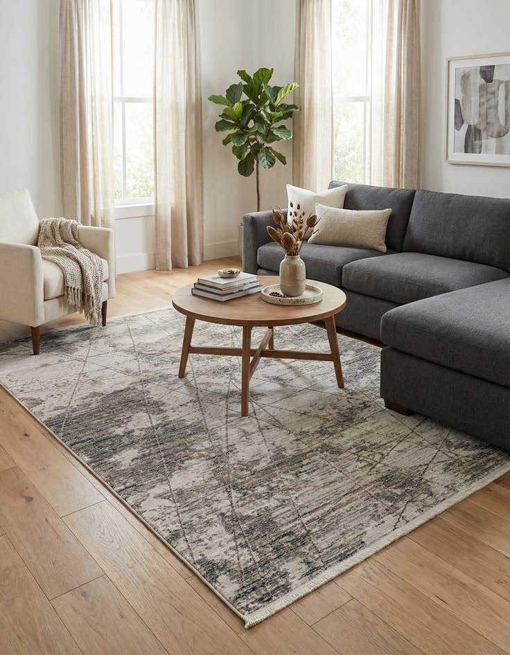 Detail image of 5' 2 x 7' 9 Aramis Rug