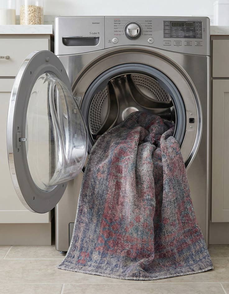 Detail image of  5' 3 x 5' 3  Washable Sisu Square Rug