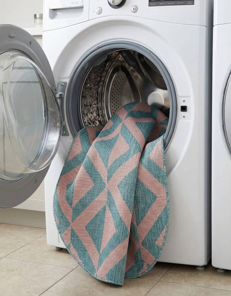 Detail image of 5' 3 x 8'  Washable Jill Zarin Napa Indoor / Outdoor Oval Rug