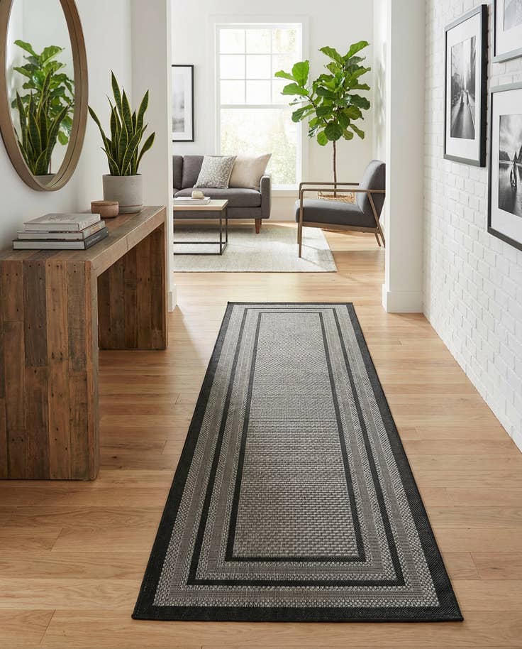 Detail image of 2' 7 x 10' Easy-Clean Border Indoor / Outdoor Runner Rug