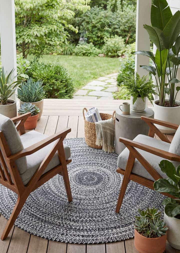 5' 3 x 5' 3 Easy-Clean Eco Verse Washable Indoor / Outdoor Round Rug