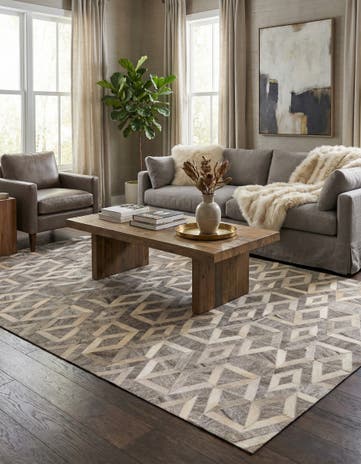 5' 1 x 7' 10 Cowhide Rug