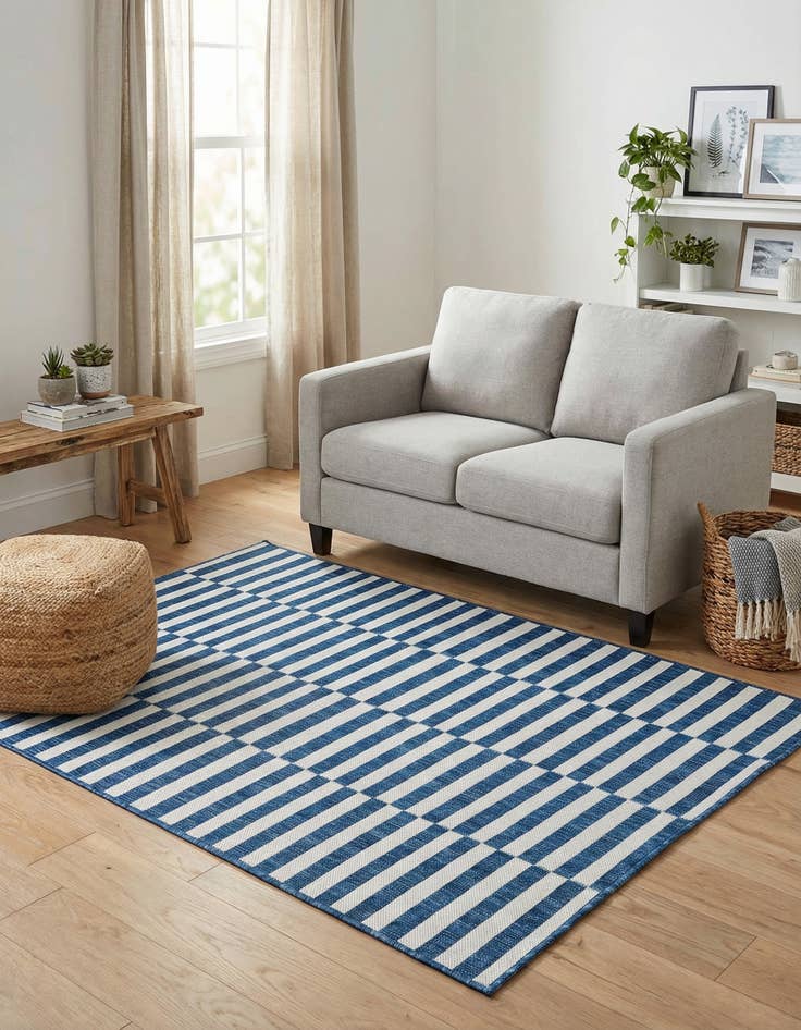 Detail image of 4' x 6'  Washable Striped Indoor / Outdoor Rug