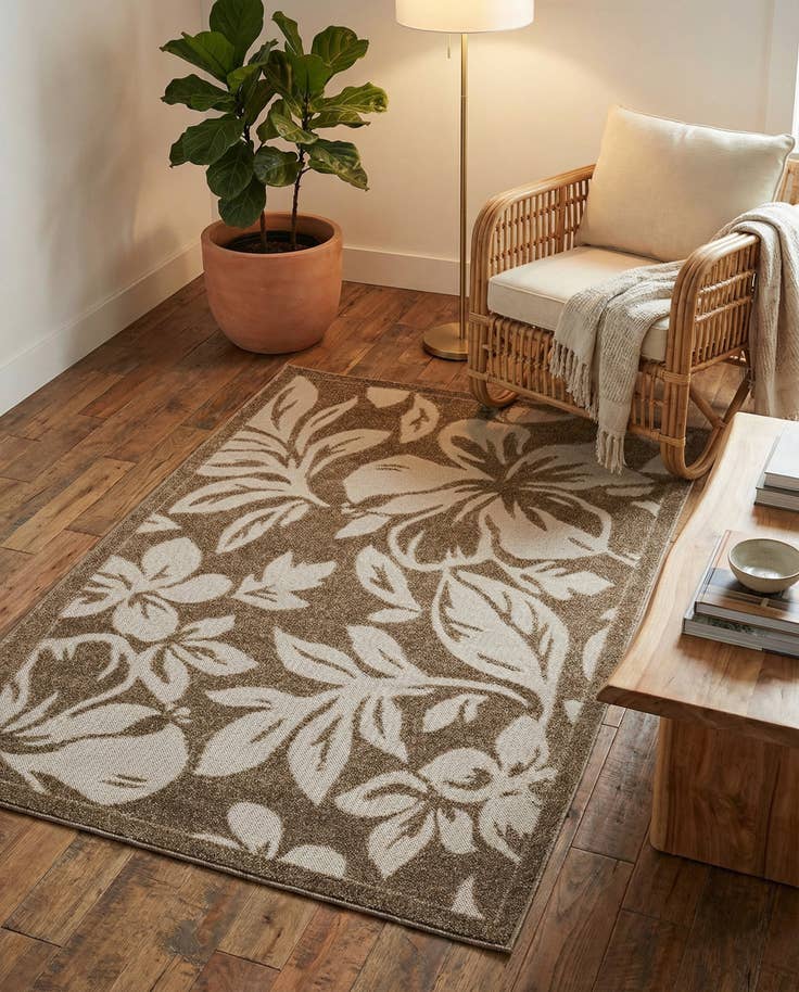 Detail image of 4' x 6' Easy-Clean Botanical Indoor / Outdoor Rug