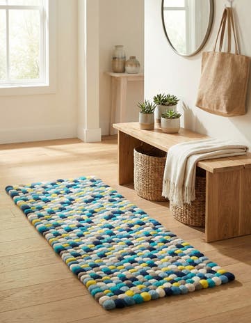 2' x 5' 1 Felt Ball Wool Runner Rug