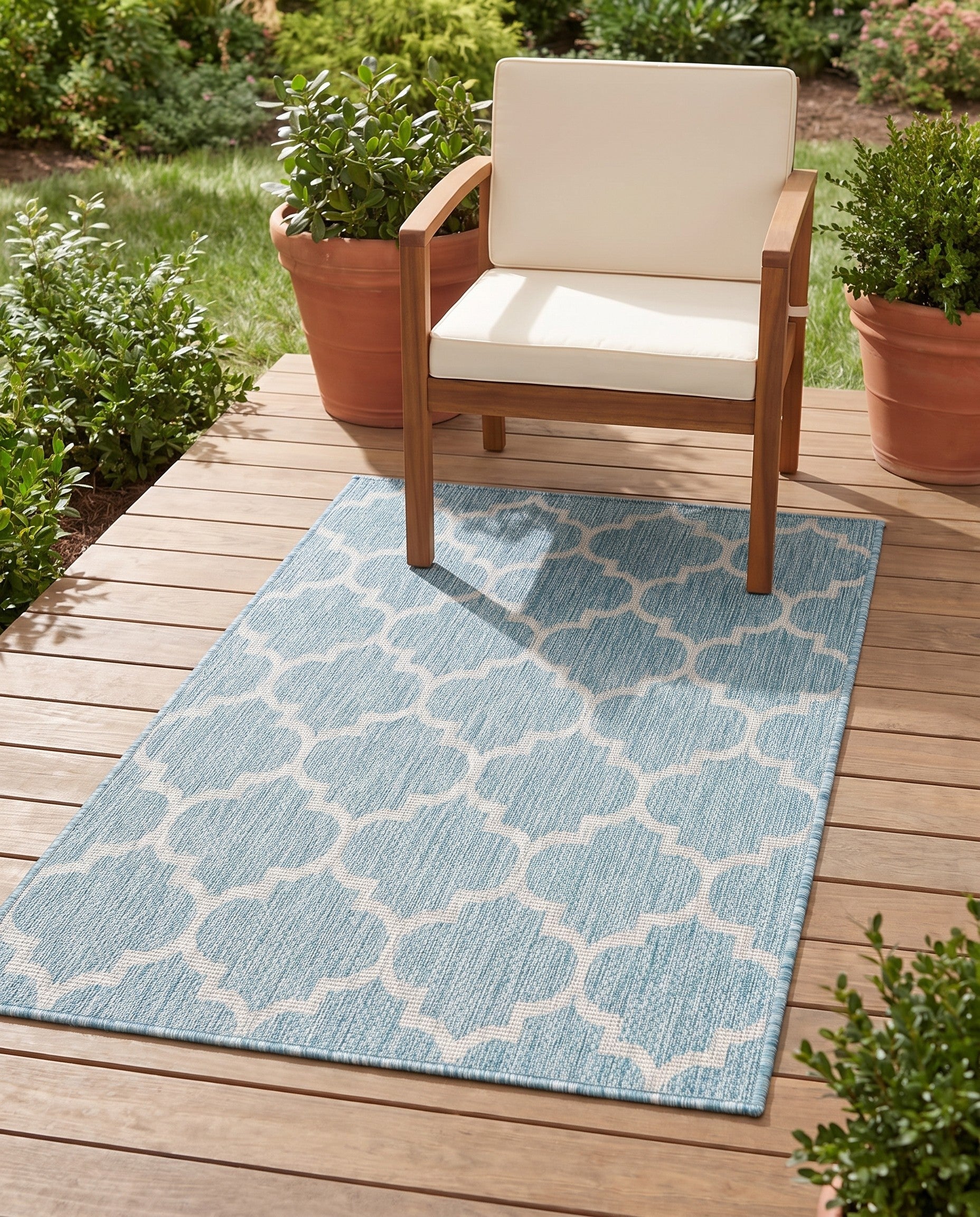 3' x 5' 3 Easy-Clean Lattice Indoor / Outdoor Rug