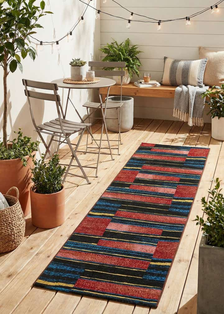 2' x 8' Easy-Clean Modern Indoor / Outdoor Runner Rug