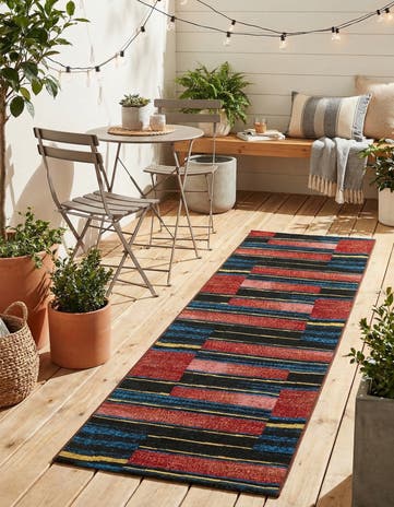 2' x 8' Easy-Clean Modern Indoor / Outdoor Runner Rug
