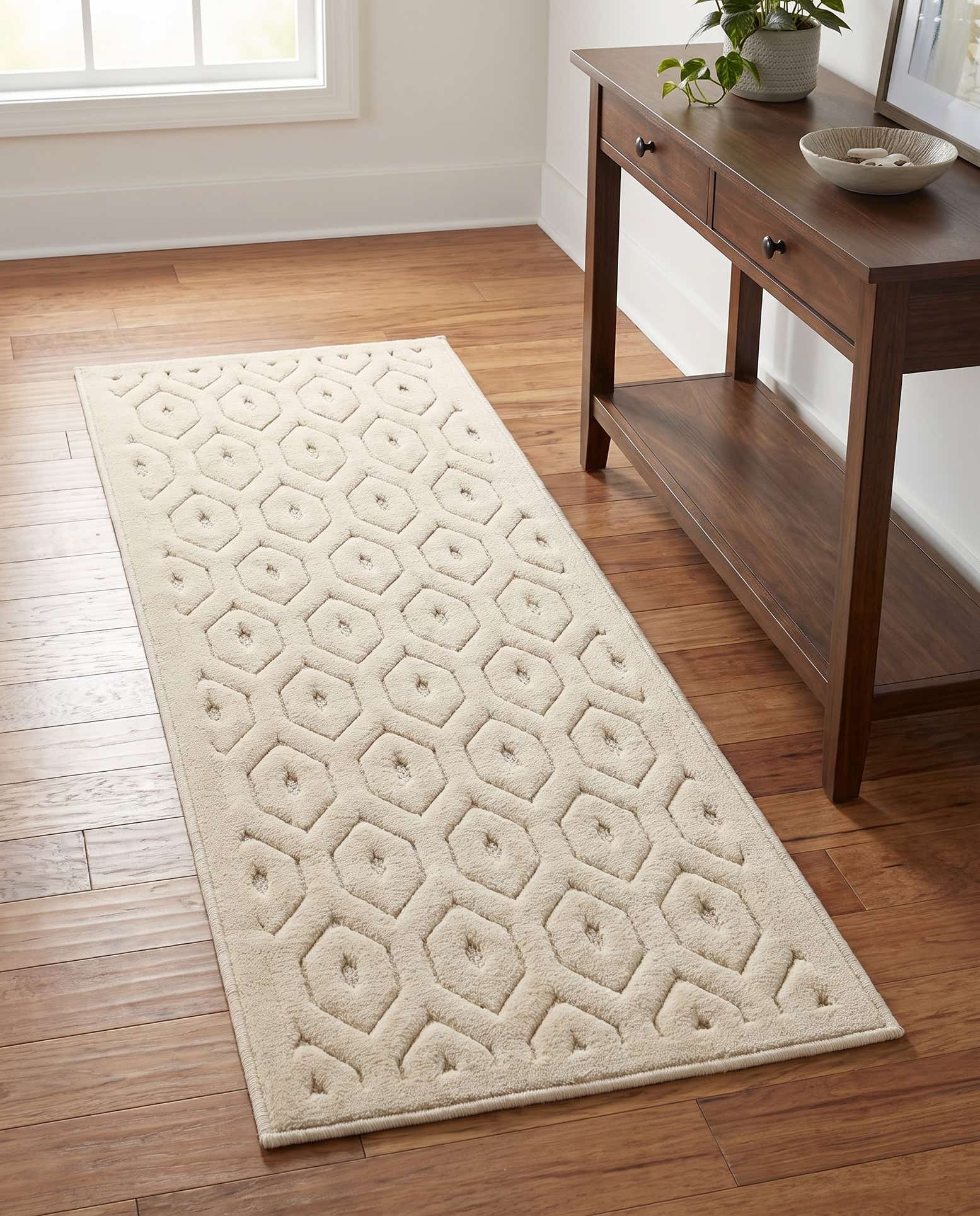 2' x 5' Easy-Clean Trellis Textured Indoor / Outdoor Runner Rug
