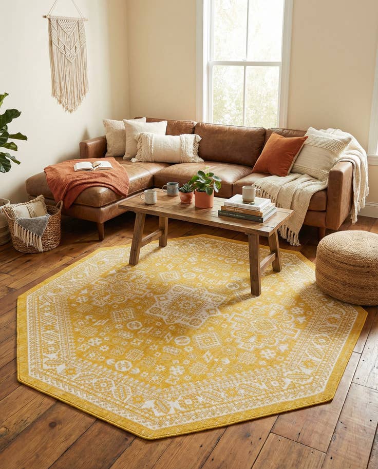Detail image of 7' 10 x 7' 10 Easy-Clean Aztec Indoor / Outdoor Octagon Rug