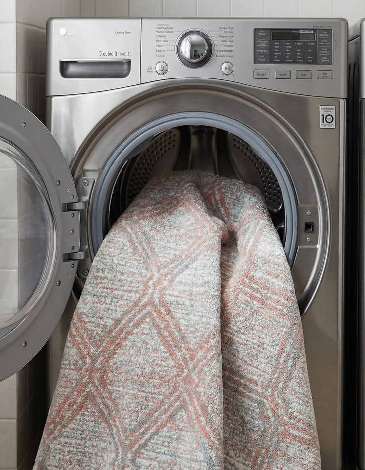 Detail image of  5' 3 x 5' 3 Kamala Washable Round Rug