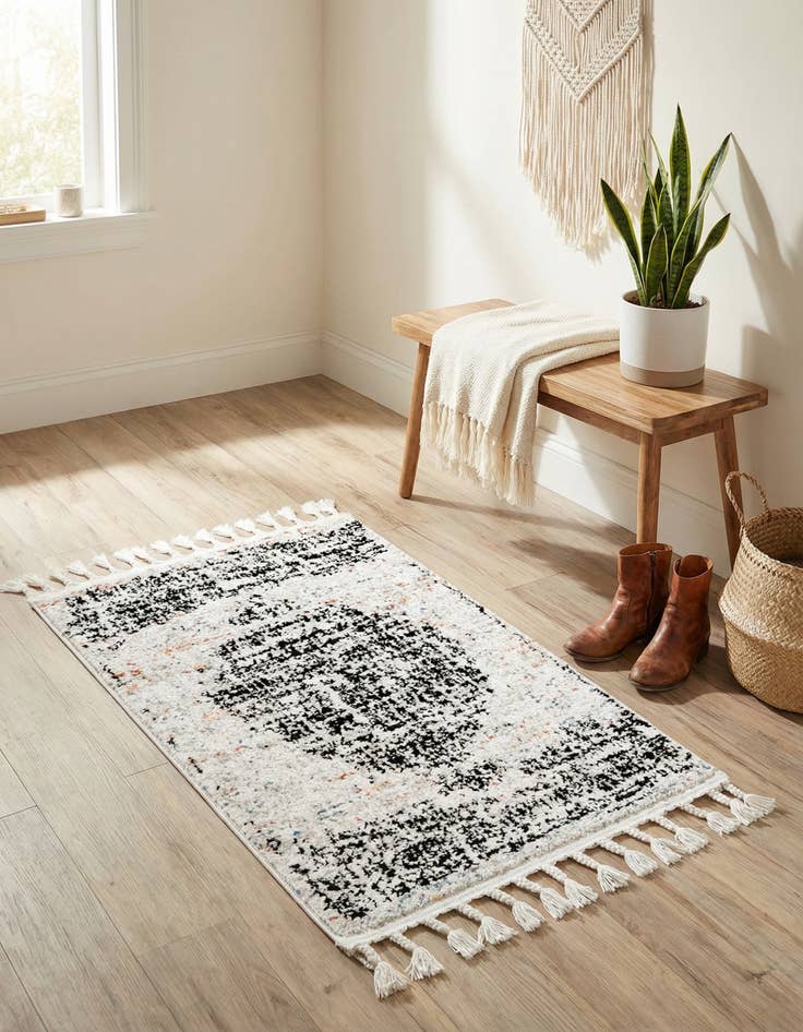 Detail image of 2' x 3' Aramis Rug