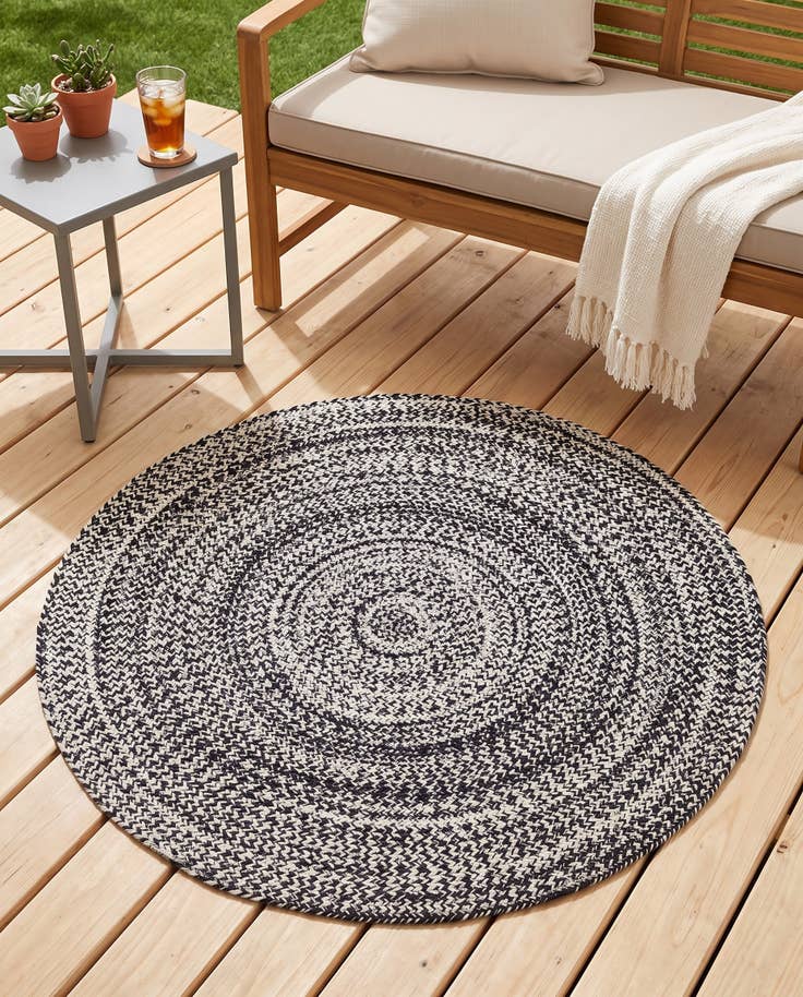 Detail image of 3' 3 x 3' 3 Easy-Clean Eco Verse Washable Indoor / Outdoor Round Rug