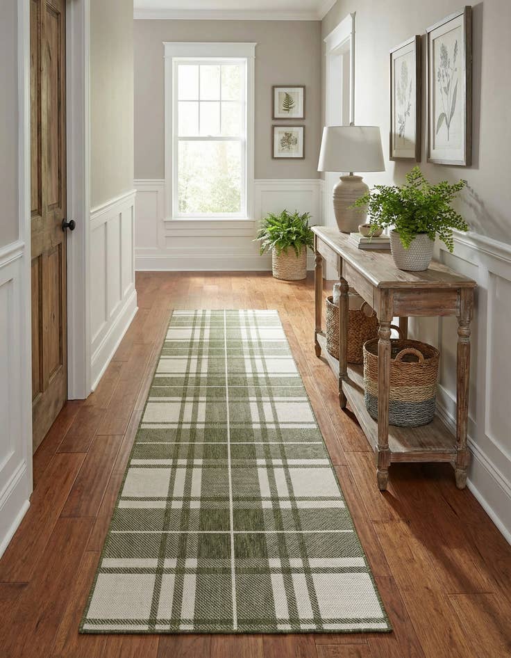 Detail image of 2' 7 x 12'  Washable Checkered Indoor / Outdoor Runner Rug