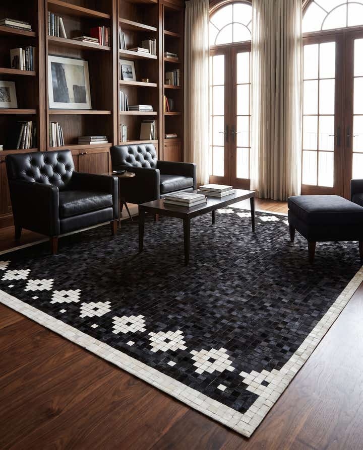 8' 2 x 10' Cowhide Stocks Rug