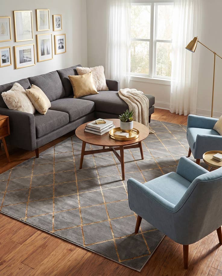 Detail image of 9' x 12' Vogue Geo Rug