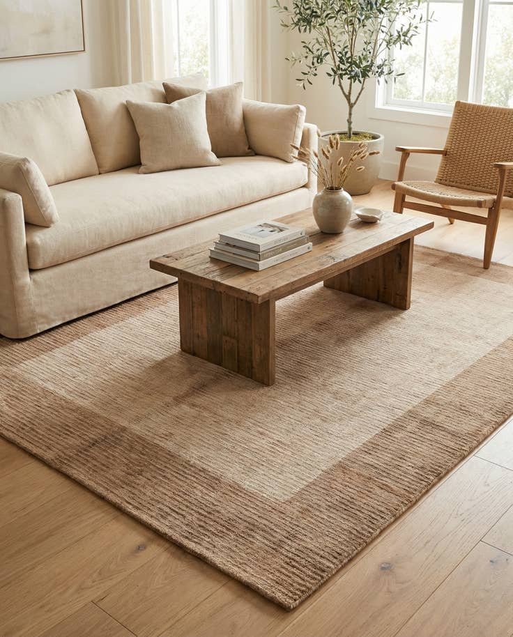 Detail image of 3' 11 x 5' 7 Hand Knotted Darya Wool Rug
